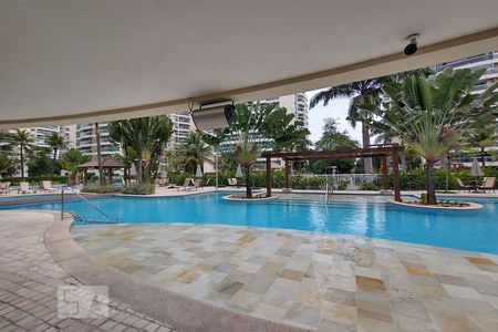 Apartamento à venda com 97m², 3 quartos e 1 vagaÁrea comum - Piscina