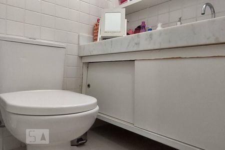 Apartamento à venda com 97m², 3 quartos e 1 vagaBanheiro da Suíte