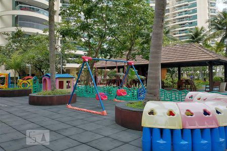 Apartamento à venda com 97m², 3 quartos e 1 vagaÁrea Comum - Playground