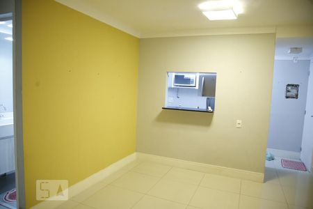 Sala de apartamento para alugar com 3 quartos, 70m² em Jardim Independência, São Paulo