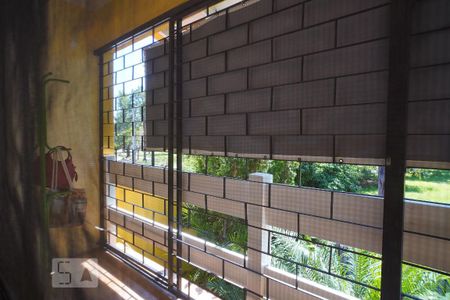 Casa à venda com 381m², 5 quartos e 5 vagasSuite