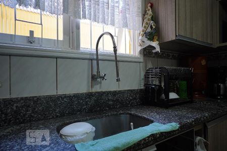 Casa à venda com 381m², 5 quartos e 5 vagasCozinha