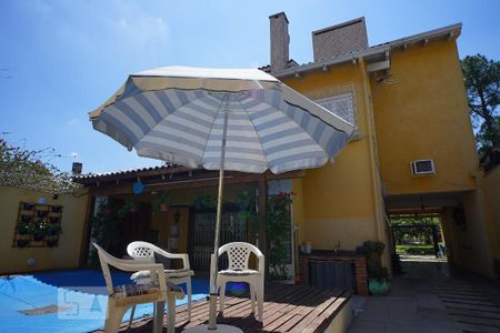 Casa à venda com 381m², 5 quartos e 5 vagasPiscina