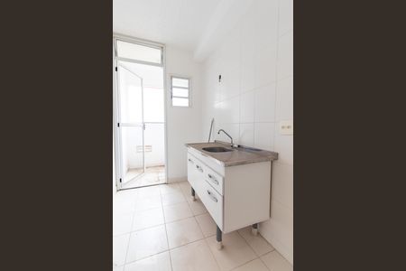 Cozinha de apartamento à venda com 2 quartos, 54m² em Vila Talarico, São Paulo