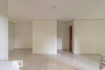 Apartamento à venda com 54m², 2 quartos e 1 vaga Apartamento à venda com 54m², 2 quartos e 1 vagaÁrea comum - Salão de festas