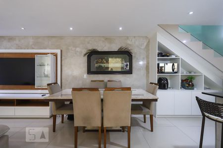 Sala de casa à venda com 3 quartos, 75m² em Vila Ester (zona Norte), São Paulo