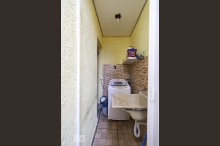 Casa à venda com 75m², 3 quartos e 1 vagaLavanderia