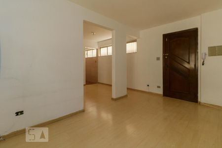 Sala  de apartamento para alugar com 3 quartos, 71m² em Alto de Pinheiros, São Paulo