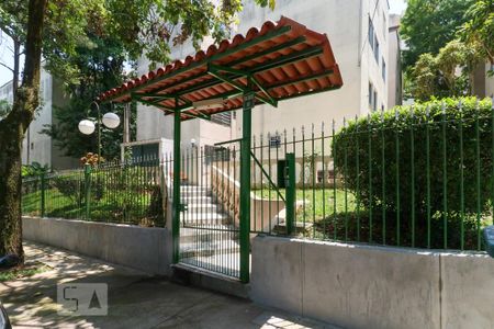 Apartamento para alugar com 71m², 3 quartos e sem vagaÁrea comum