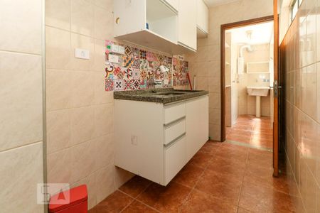 Apartamento para alugar com 71m², 3 quartos e sem vagaCozinha 