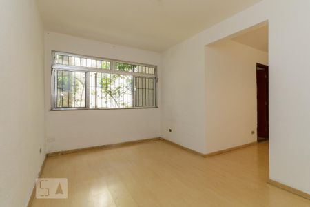 Sala  de apartamento para alugar com 3 quartos, 71m² em Alto de Pinheiros, São Paulo