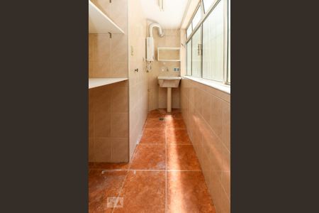 Apartamento para alugar com 71m², 3 quartos e sem vagaÁrea de Serviço