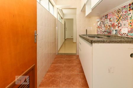 Apartamento para alugar com 71m², 3 quartos e sem vagaCozinha 