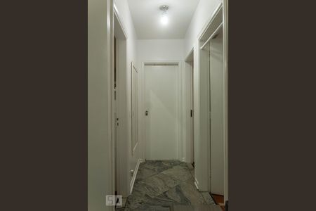 Apartamento à venda com 81m², 3 quartos e 1 vagaCorredor