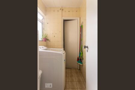 Apartamento à venda com 81m², 3 quartos e 1 vagaÁrea de Serviço