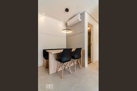 Sala de apartamento para alugar com 2 quartos, 68m² em Sumaré, São Paulo