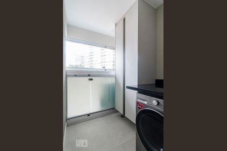 Apartamento para alugar com 68m², 2 quartos e 1 vagaÁrea de serviço