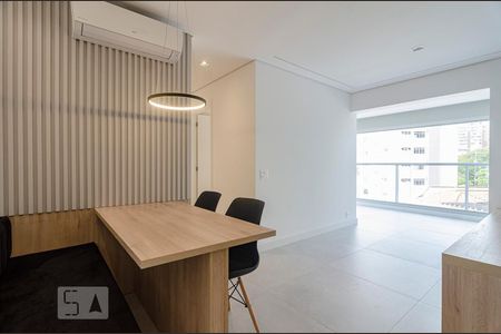Sala de apartamento para alugar com 2 quartos, 68m² em Sumaré, São Paulo
