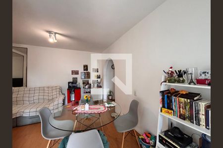 Sala de apartamento à venda com 2 quartos, 95m² em Vila Olímpia, São Paulo