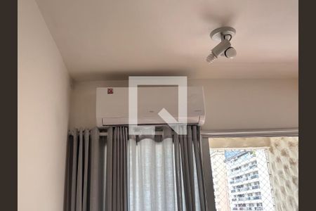 Sala de apartamento à venda com 2 quartos, 95m² em Vila Olímpia, São Paulo