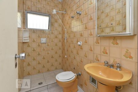 Banheiro de apartamento para alugar com 1 quarto, 50m² em Vila Ipojuca, São Paulo