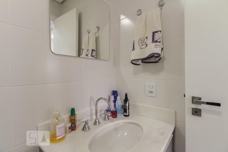Apartamento à venda com 56m², 2 quartos e 1 vagaBanheiro Social 