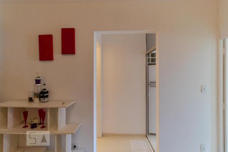 Sala de kitnet/studio para alugar com 1 quarto, 74m² em Centro, Campinas