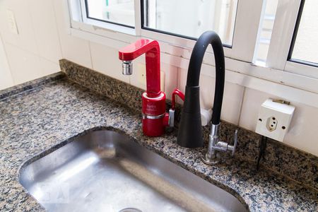 Casa de condomínio à venda com 150m², 3 quartos e 2 vagas Casa de condomínio à venda com 150m², 3 quartos e 2 vagasCozinha - Torneira