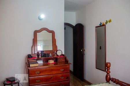 Casa à venda com 150m², 3 quartos e 2 vagasQuarto 2