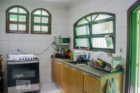 Casa à venda com 150m², 3 quartos e 2 vagasCozinha