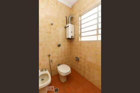 Casa à venda com 357m², 3 quartos e 3 vagasBanheiro