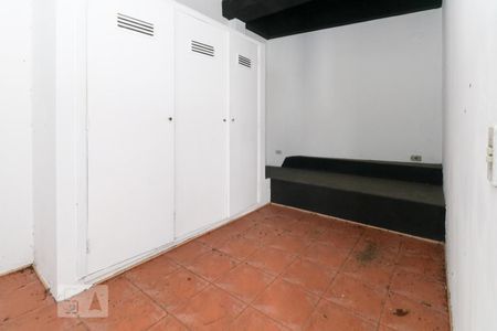 Casa à venda com 357m², 3 quartos e 3 vagasQuarto de serviço
