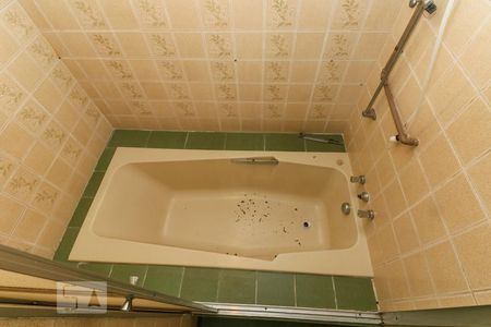 Casa à venda com 357m², 3 quartos e 3 vagasSuíte