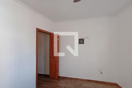 Casa à venda com 100m², 2 quartos e 1 vaga Casa à venda com 100m², 2 quartos e 1 vagaQuarto 1