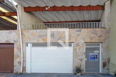 Casa à venda com 100m², 2 quartos e 1 vaga Casa à venda com 100m², 2 quartos e 1 vagaFachada