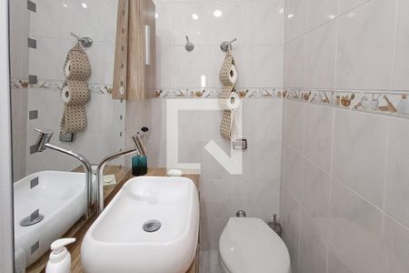 Casa à venda com 100m², 2 quartos e 1 vaga Casa à venda com 100m², 2 quartos e 1 vagaBanheiro 1