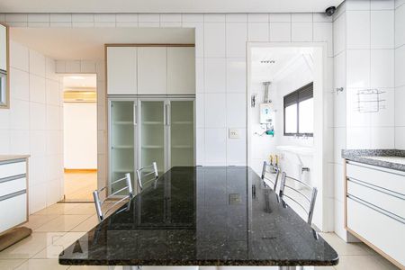 Apartamento à venda com 280m², 3 quartos e 4 vagasCozinha