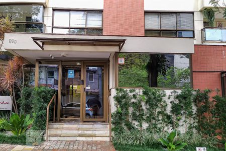 Apartamento à venda com 280m², 3 quartos e 4 vagasFachada