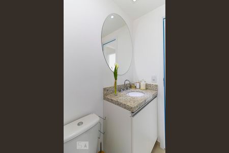 Apartamento à venda com 70m², 3 quartos e 2 vagasBanheiro social