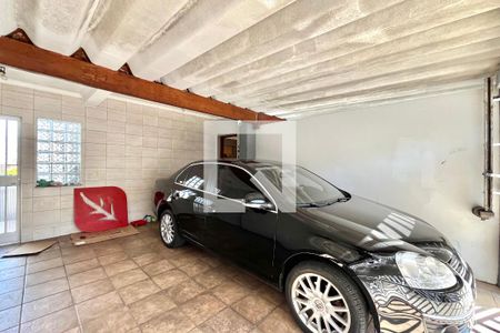 Garagem de casa à venda com 3 quartos, 80m² em Parque Jabaquara, São Paulo
