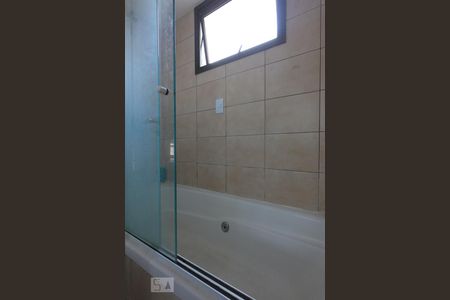 Apartamento para alugar com 70m², 1 quarto e 2 vagasBanheiro da Suíte