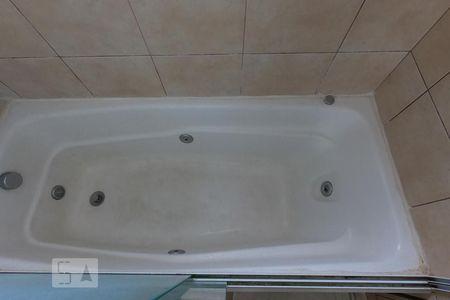 Apartamento para alugar com 70m², 1 quarto e 2 vagasBanheiro da Suíte