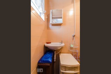 Apartamento à venda com 57m², 2 quartos e sem vagaBanheiro de serviço