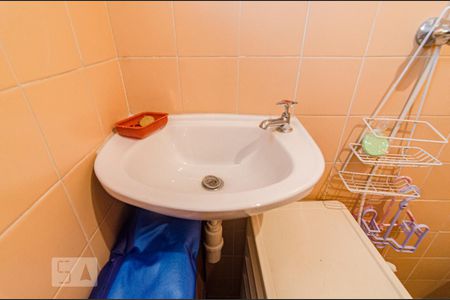 Apartamento à venda com 57m², 2 quartos e sem vagaBanheiro de serviço