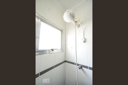 Casa à venda com 150m², 3 quartos e 2 vagasChuveiro