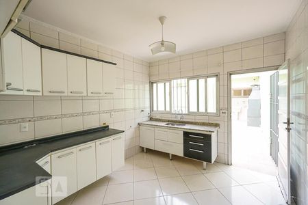 Casa à venda com 150m², 3 quartos e 2 vagasCozinha