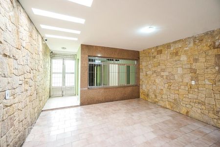 Casa à venda com 150m², 3 quartos e 2 vagasGaragem