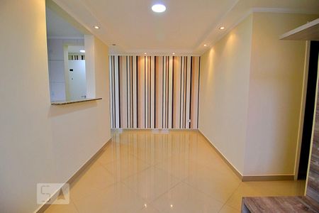 Sala de apartamento para alugar com 3 quartos, 69m² em Parque São Vicente, Mauá