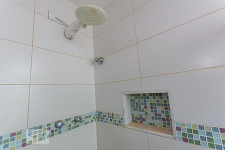 Casa de condomínio à venda com 362m², 4 quartos e 2 vagas Casa de condomínio à venda com 362m², 4 quartos e 2 vagasBanheiro da Suíte 1