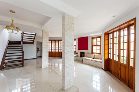 Casa de condomínio à venda com 362m², 4 quartos e 2 vagasSala